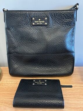 kate spade Black Pebbled Leather Crossbody Bag with Wallet